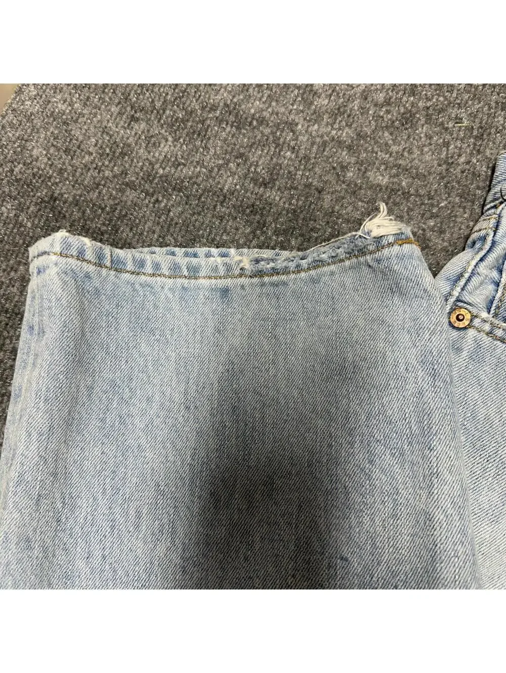 Levis 501 Jeans Mens 36x34 Blue Denim Pants Button Fly Light Faded Washed Out